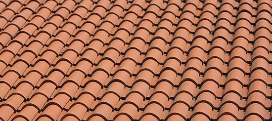 Residential Roofing Materials: Pros & Cons of Concrete Tile Roofing